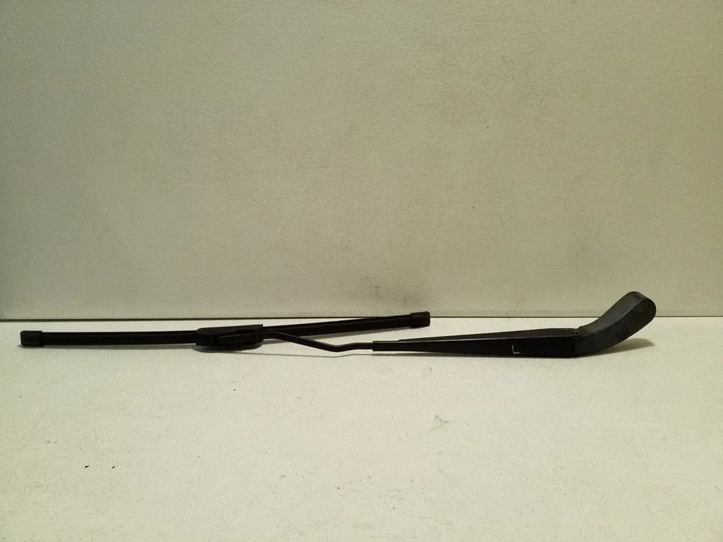 Front wiper blade arm 8624243