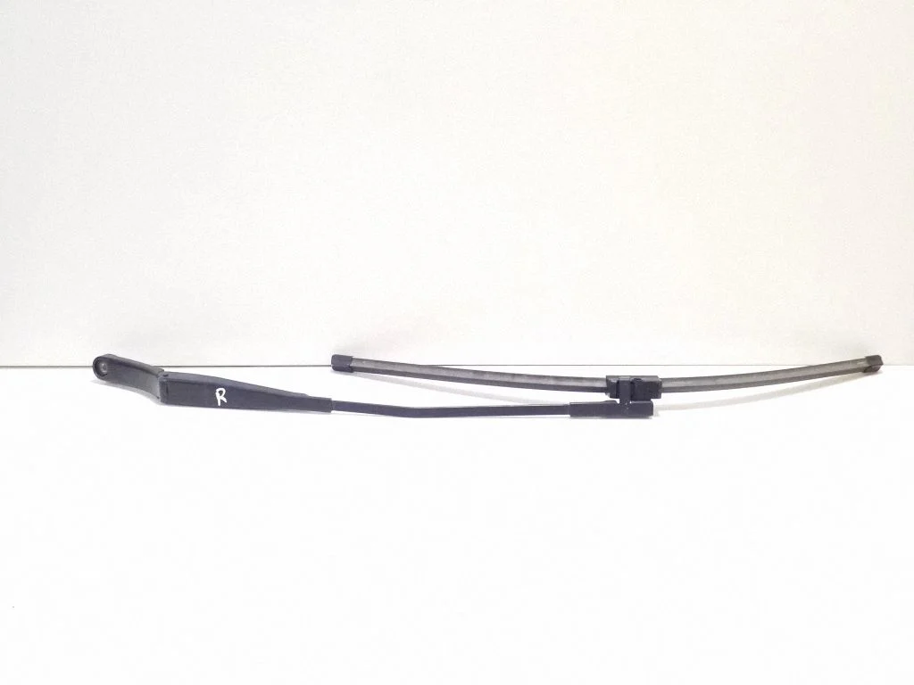 Front wiper blade arm 5M0955410C