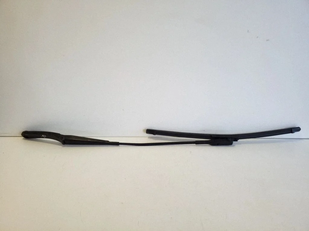 Front wiper blade arm 8T1955408A