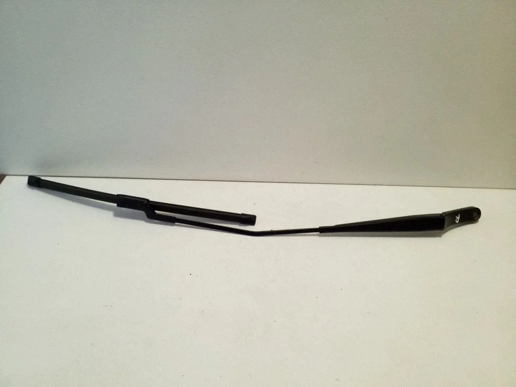 Front wiper blade arm 5G1955410C