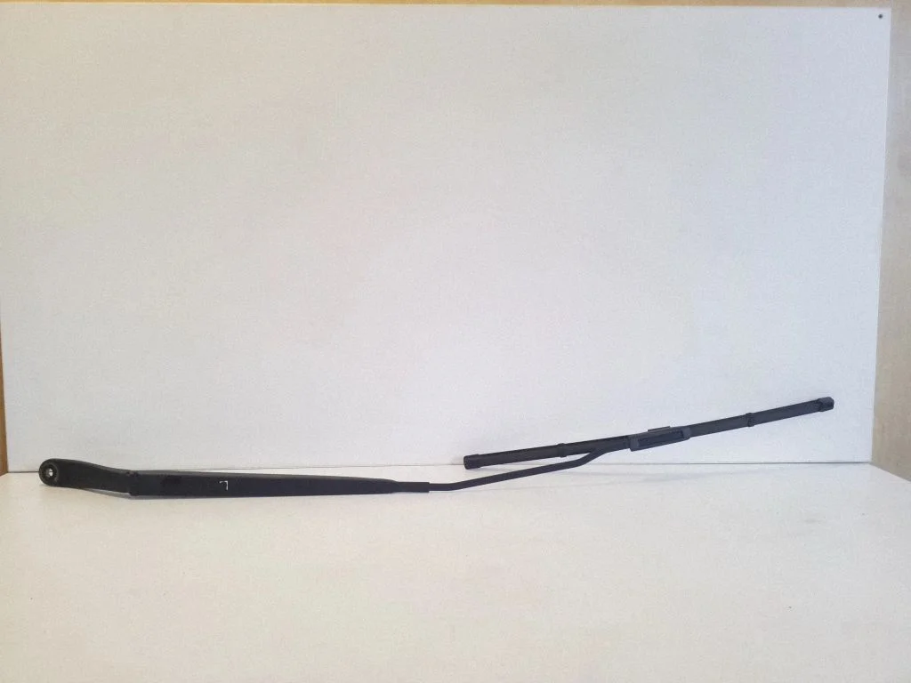 Front wiper blade arm – Opel Vivaro (2019-)