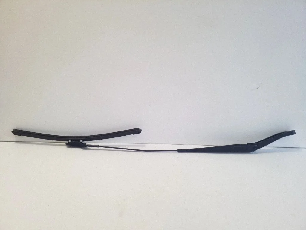Front wiper blade arm GX7317526BC