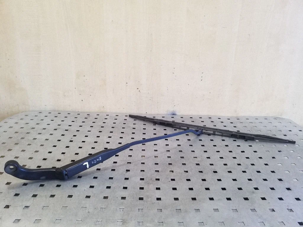 Front wiper blade arm 893955407D