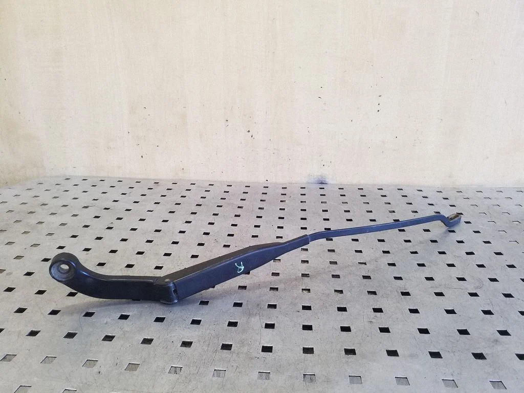 Front wiper blade arm 893955407D