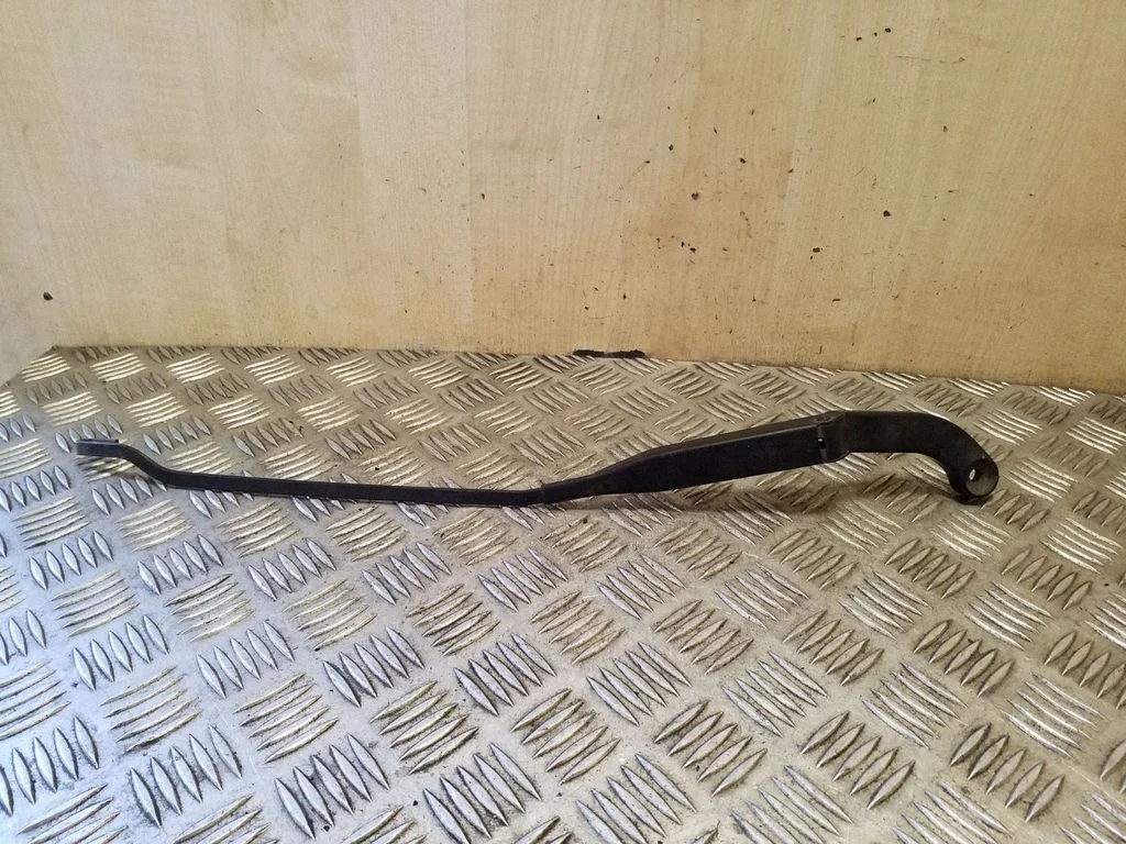 Front wiper blade arm 893955407D