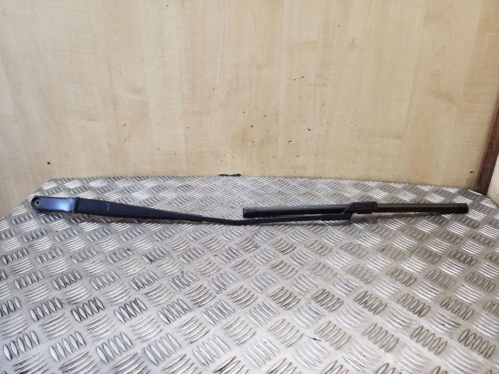 Front wiper blade arm 3G2955409