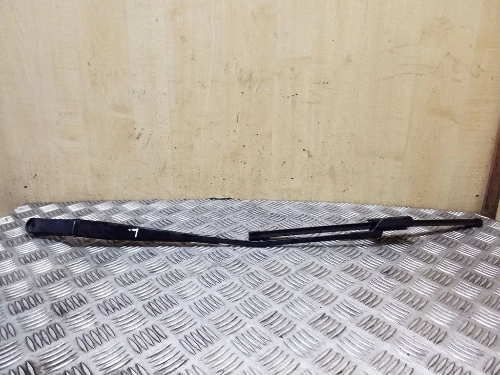 Front wiper blade arm 3G2955409