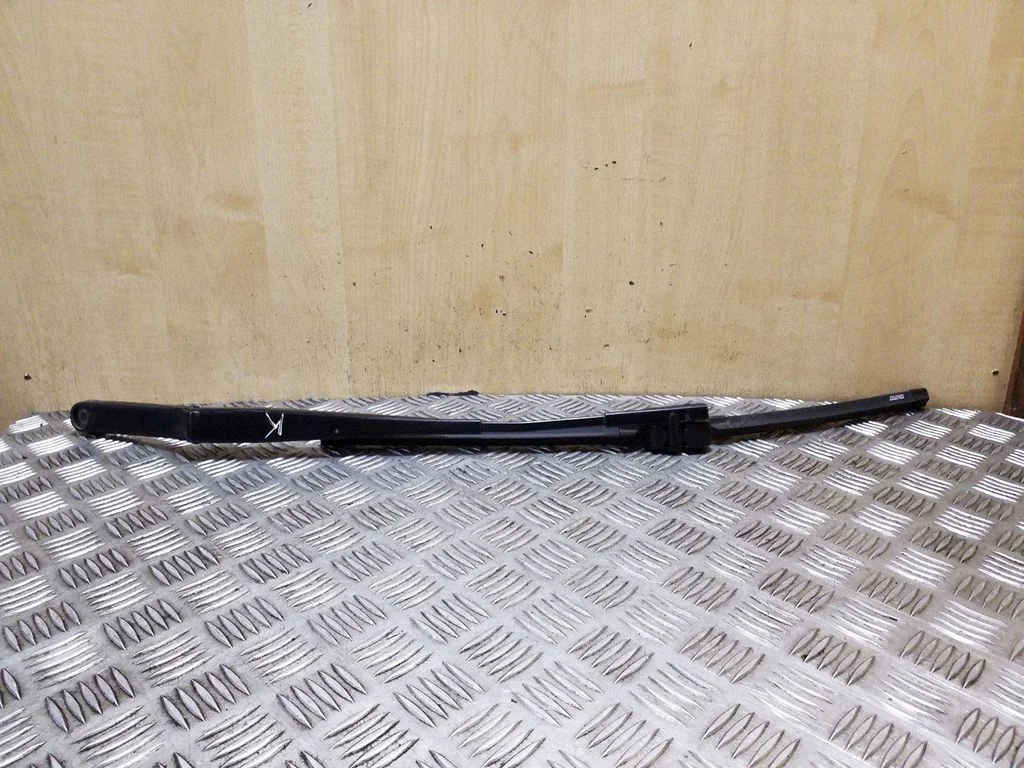 Front wiper blade arm 1Z1955409