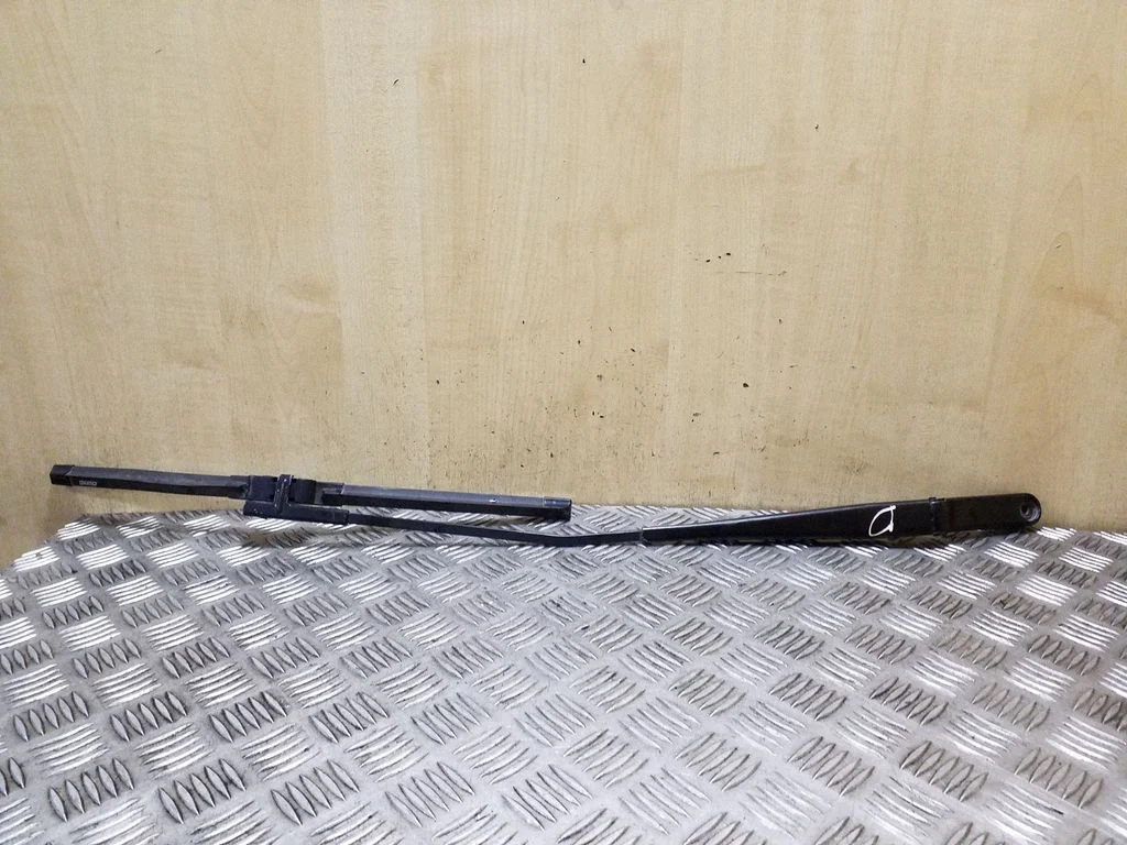 Front wiper blade arm 1Z1955410