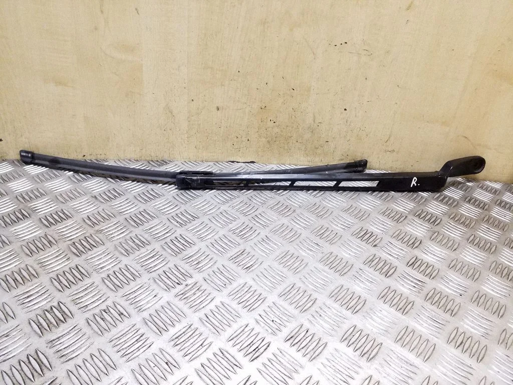 Front wiper blade arm 4L2955408A