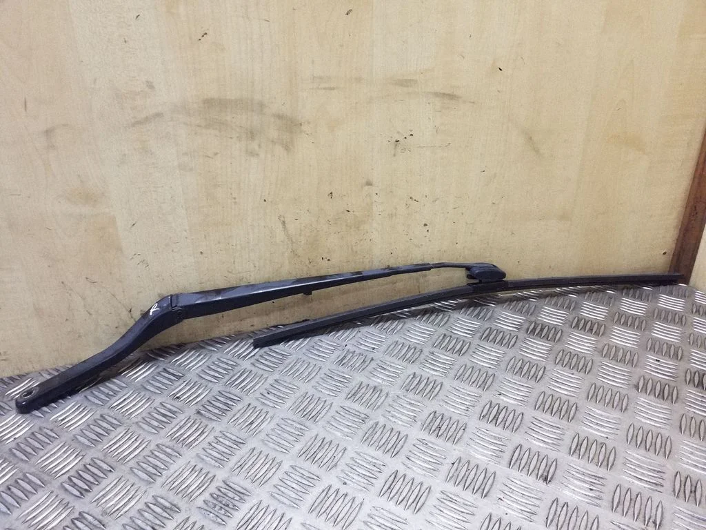 Front wiper blade arm 7132219DS