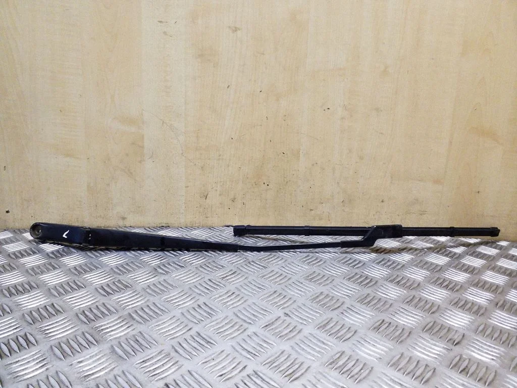 Front wiper blade arm 5N2955410