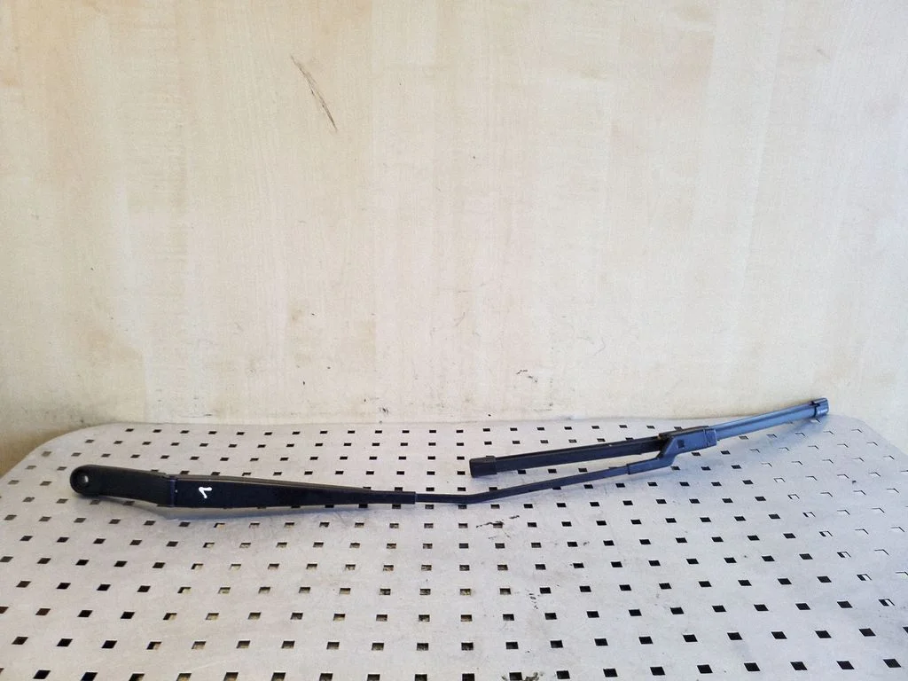 Front wiper blade arm 1K8955409A