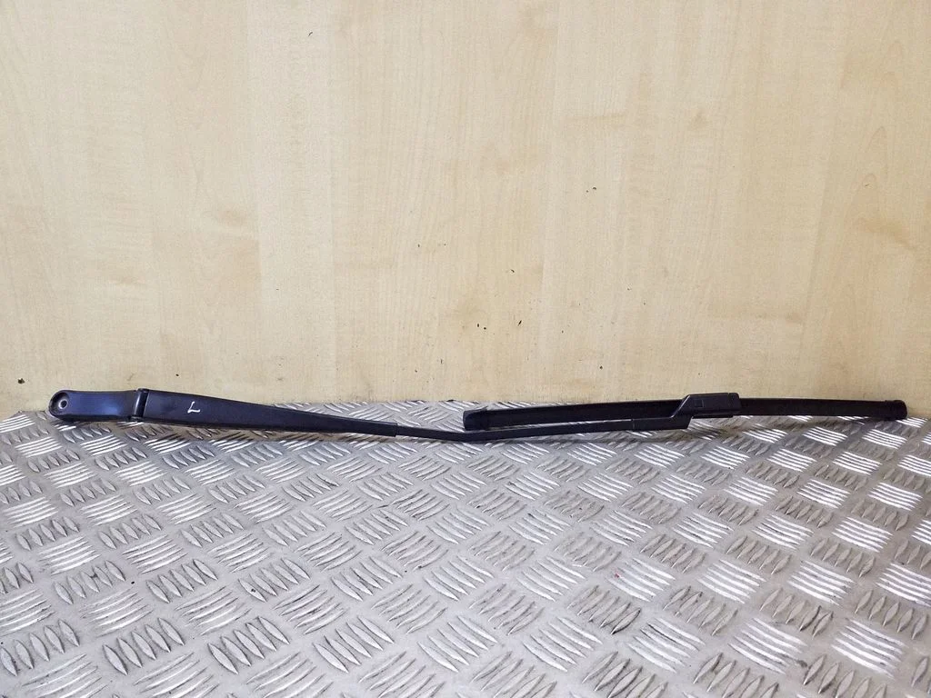 Front wiper blade arm 3G2955409