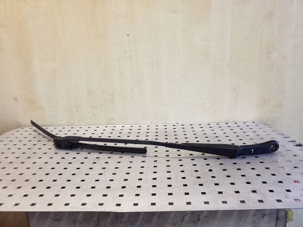 Front wiper blade arm 7H6955409