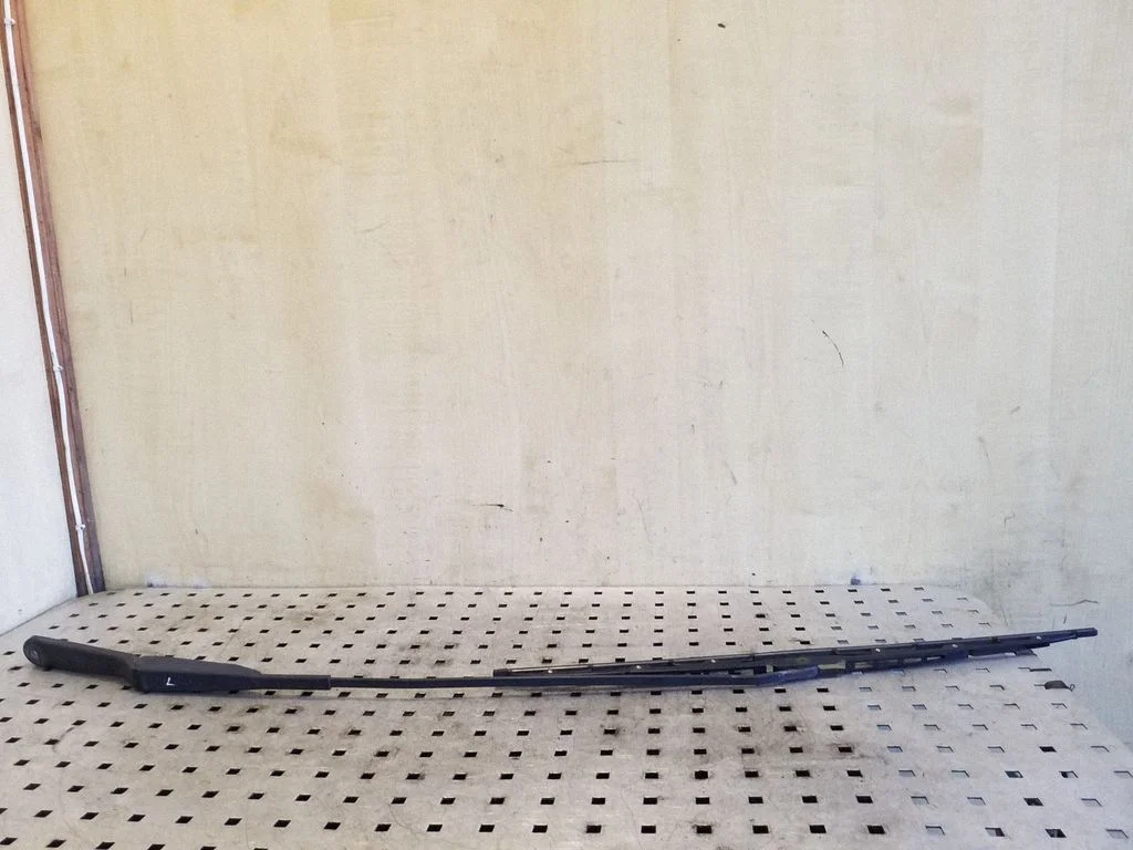 Front wiper blade arm 8200696499