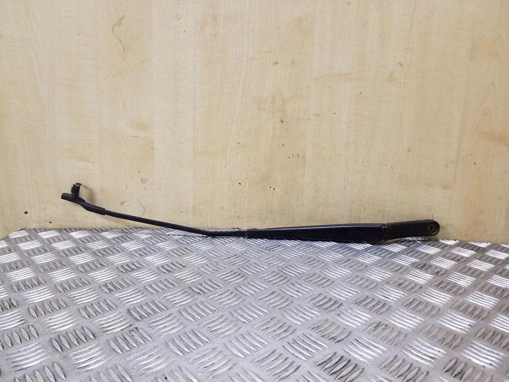 Front wiper blade arm 8P1955410D