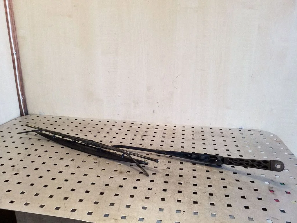 Front wiper blade arm 701955409A