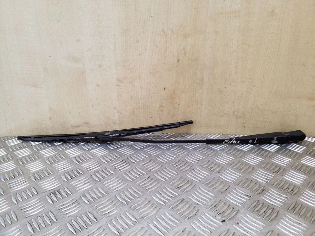 Front wiper blade arm – left