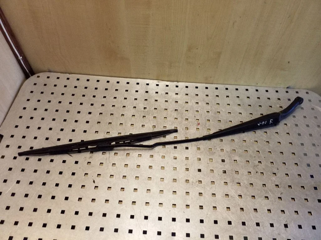 Front wiper blade arm 8624269