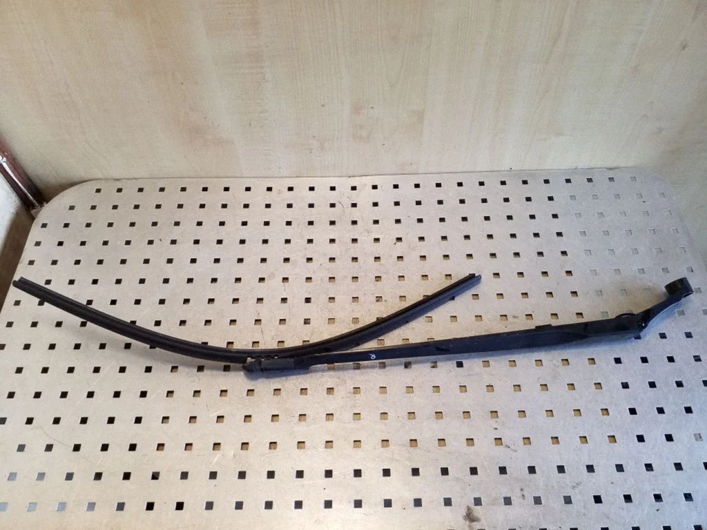 Front wiper blade arm 3392125679