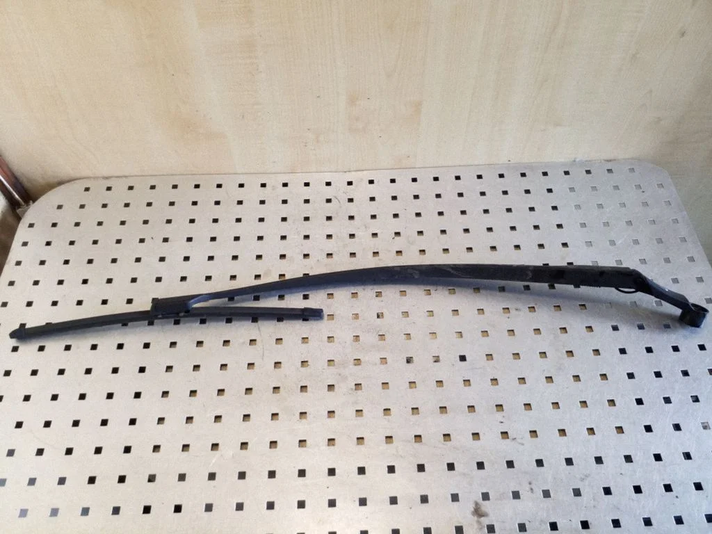 Front wiper blade arm 3392125679