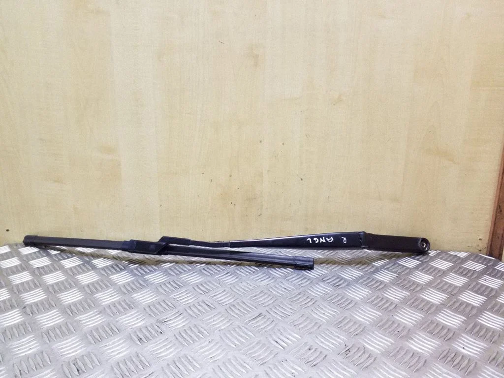 Front wiper blade arm 3AC955410
