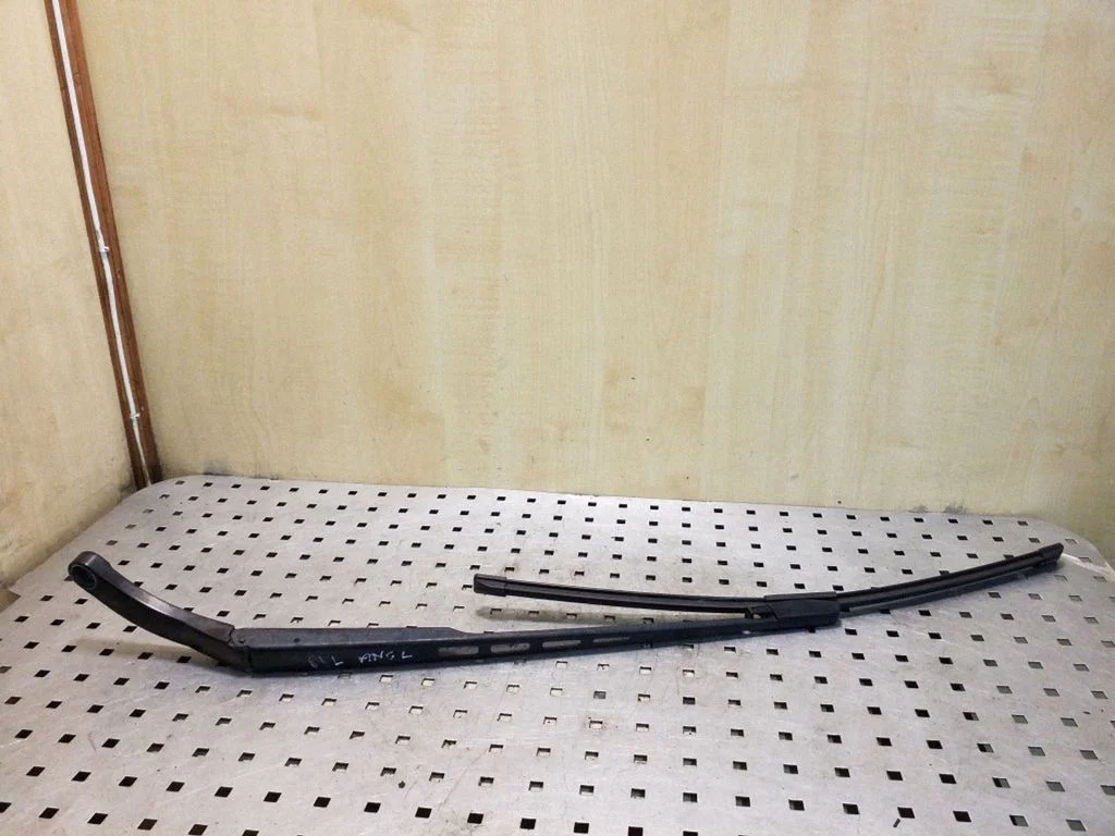 Front wiper blade arm 4F2955407B