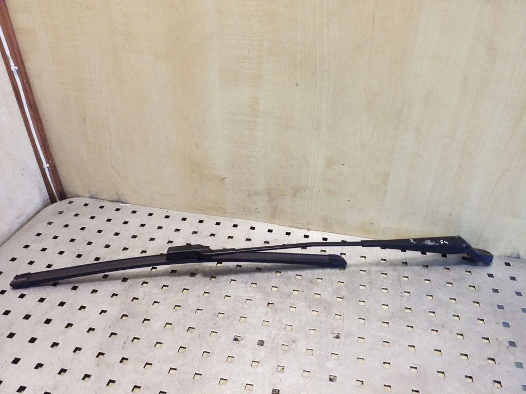 Front wiper blade arm 5J1955410B