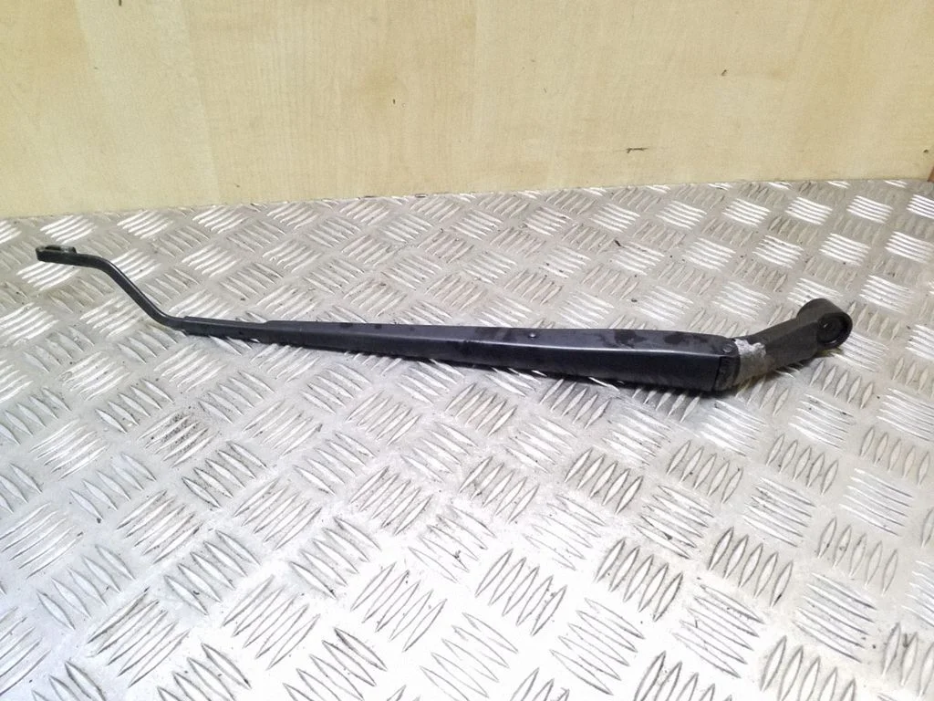 Front wiper blade arm 6799NWB