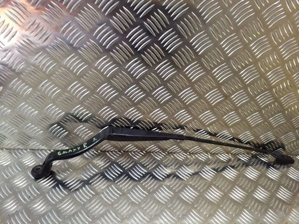 Priekšējā stikla tīrītāja svira 6M2117526CC