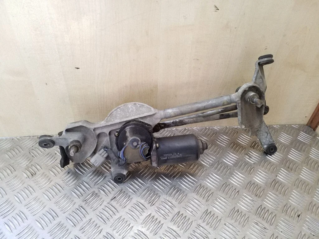 Front wiper linkage – Toyota Previa (XR30, XR40) II (2000-2006)