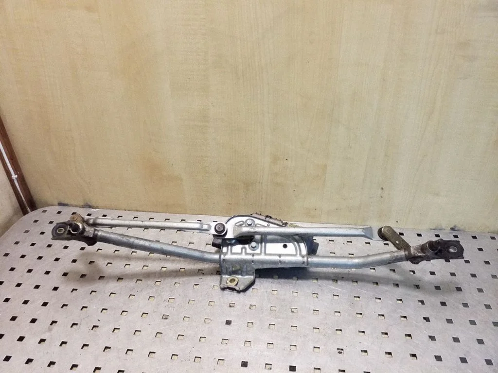 Front wiper linkage – Volkswagen Passat B5.5 (2001-2005)