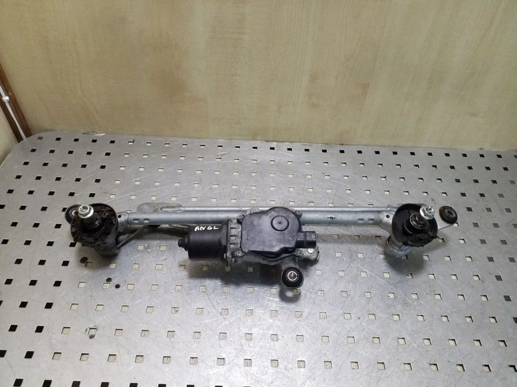Front wiper linkage WM07C
