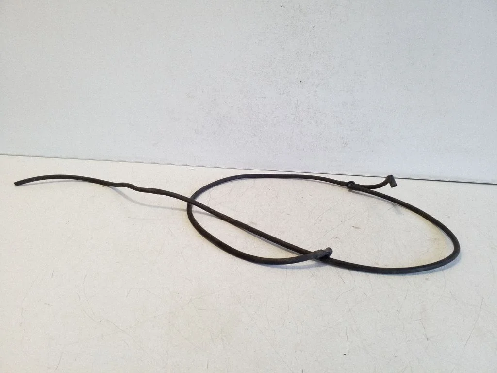 Windshield washer fluid hose – Nissan Pathfinder R51 (2005-2012)