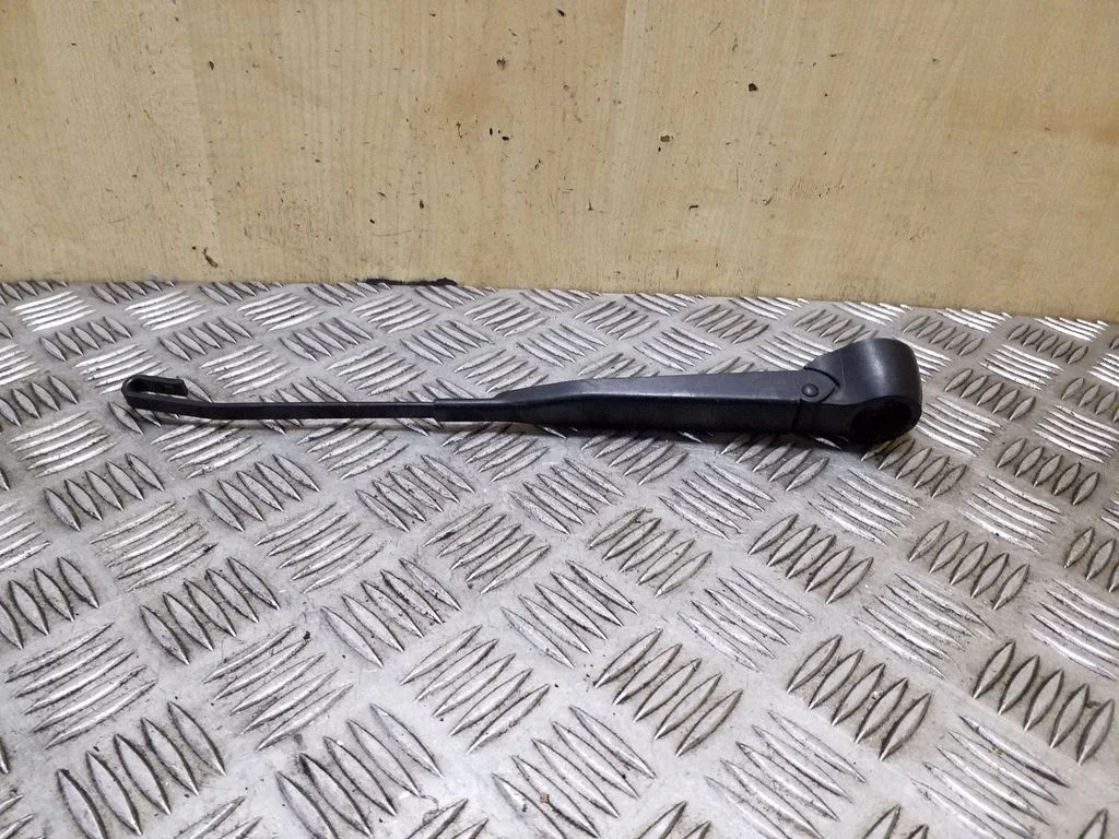 Rear wiper blade arm 4A9955407