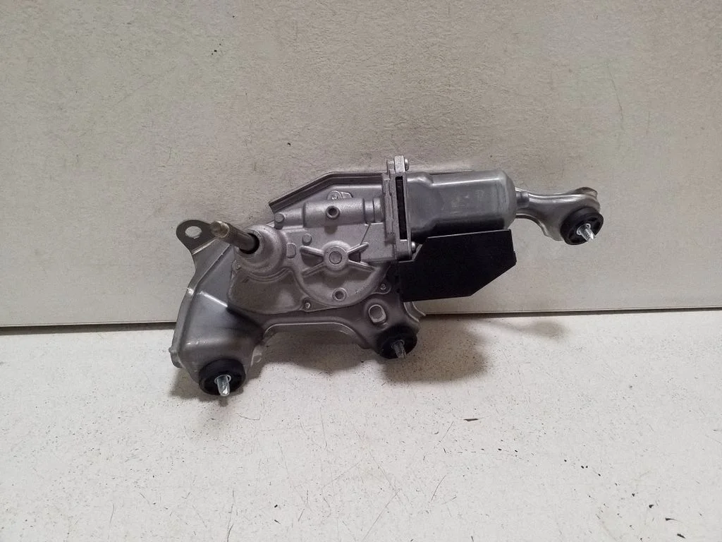 Rear window wiper motor – Toyota Yaris Cross (2020-)