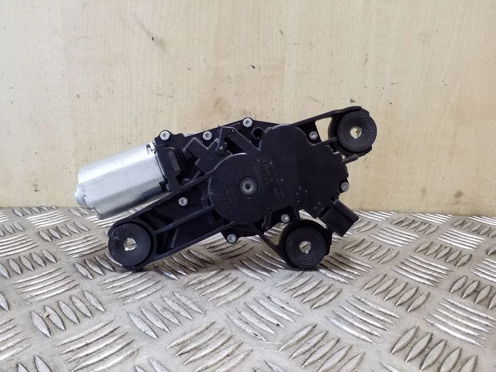 Rear window wiper motor