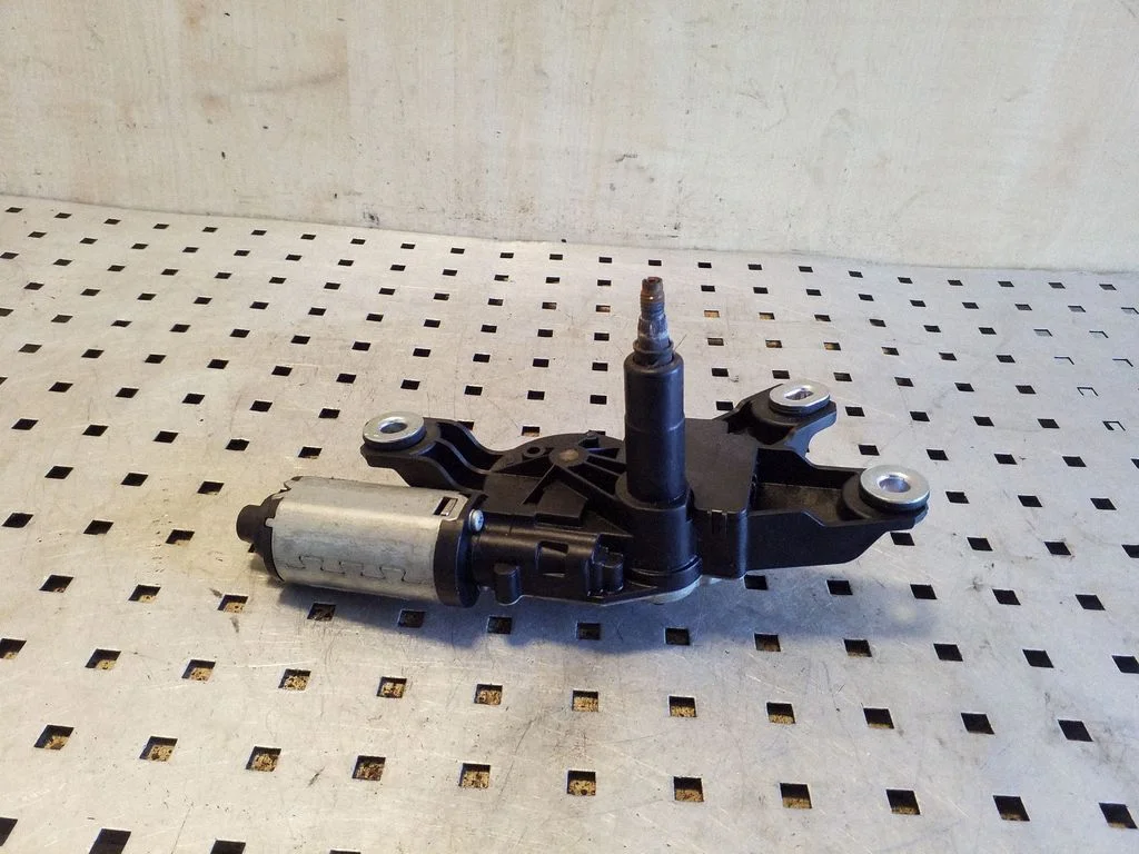 Rear window wiper motor W000002580