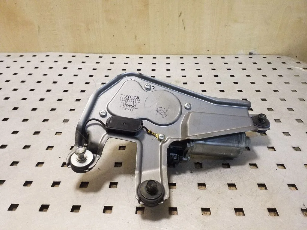 Rear window wiper motor 851300F020