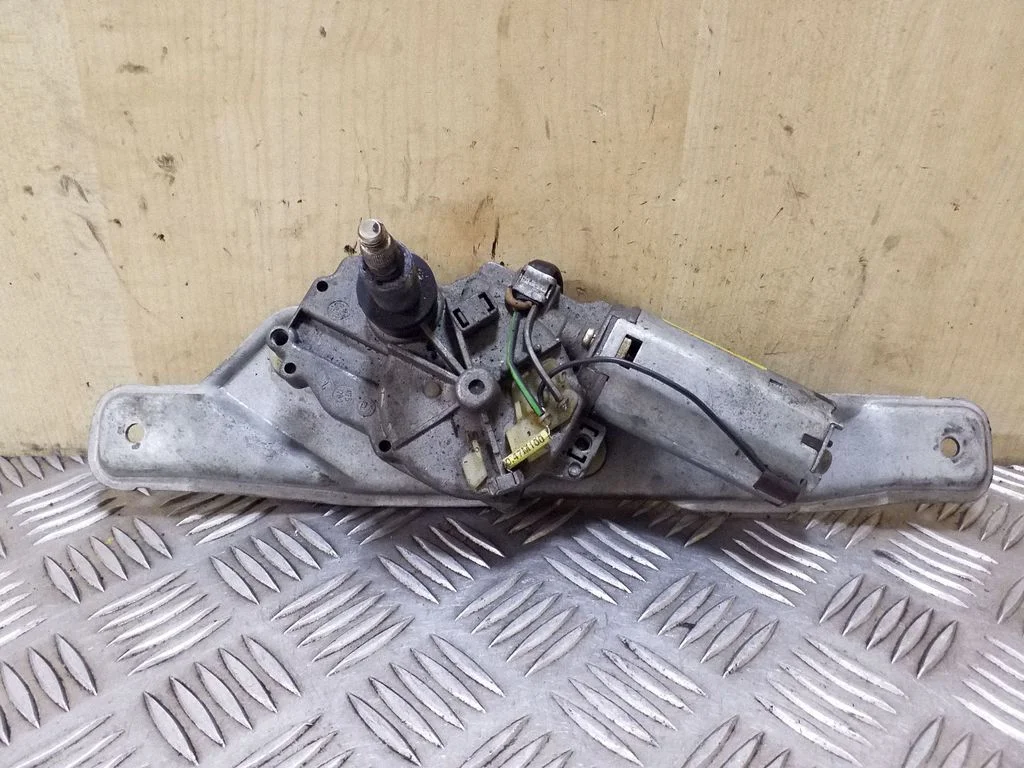 Rear window wiper motor – Volkswagen Sharan (1996-2000)