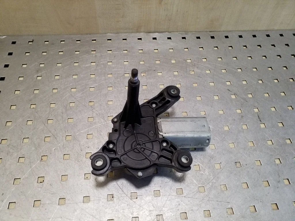 Rear window wiper motor 13269910