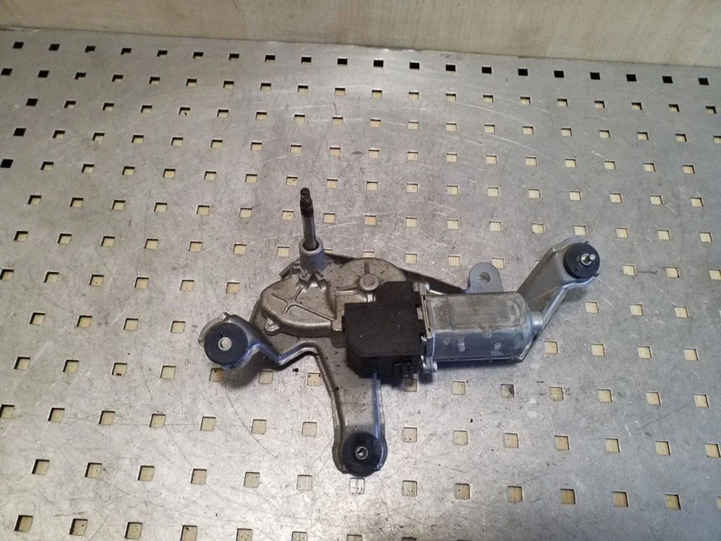 Rear window wiper motor 8513042060