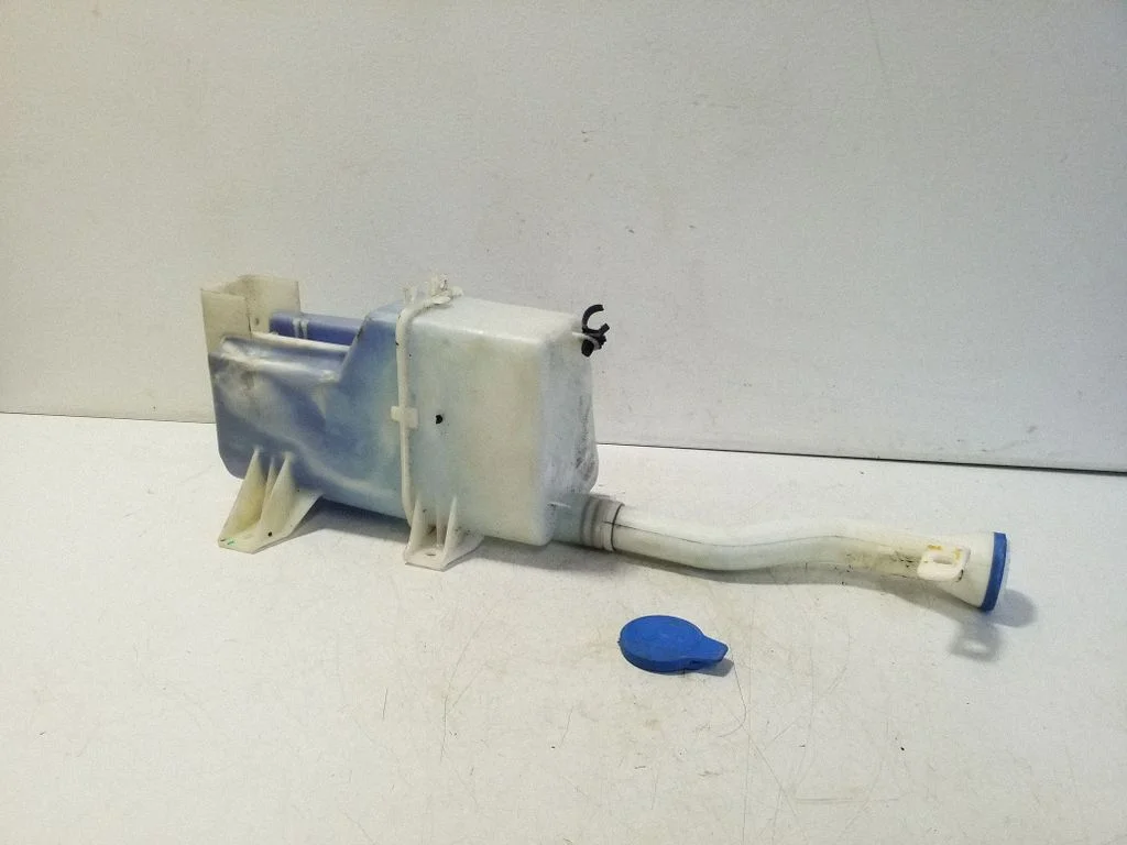 Windshield washer fluid reservoir/tank ZS11684