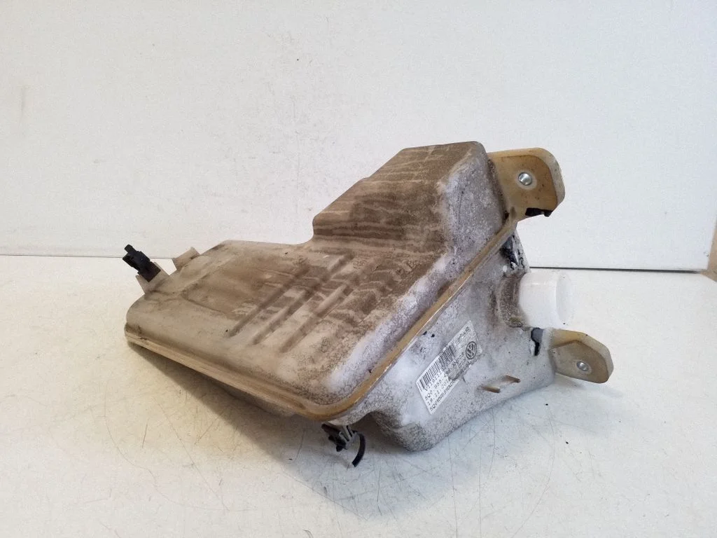 Windshield washer fluid reservoir/tank 5Q0955448