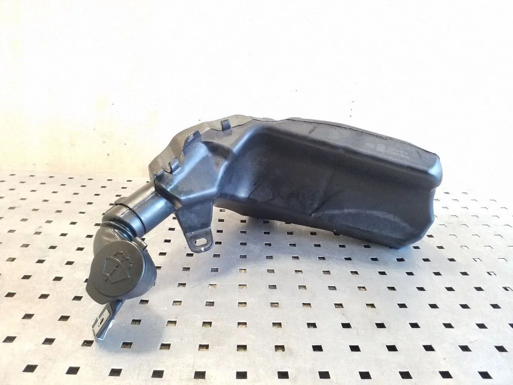 Windshield washer fluid reservoir/tank 164316500A – Tesla Model Y (2020-)