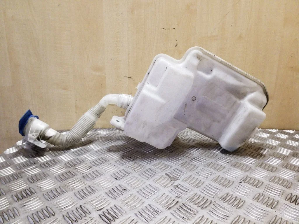 Windshield washer fluid reservoir/tank 5Q0955449BJ
