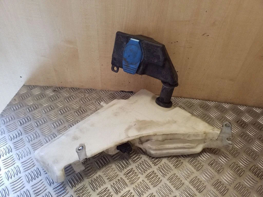 Windshield washer fluid reservoir/tank 8T0955453B
