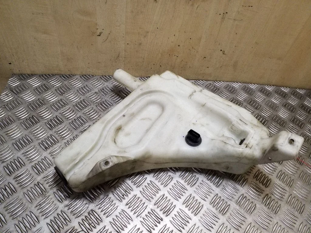 Windshield washer fluid reservoir/tank 4L0955453