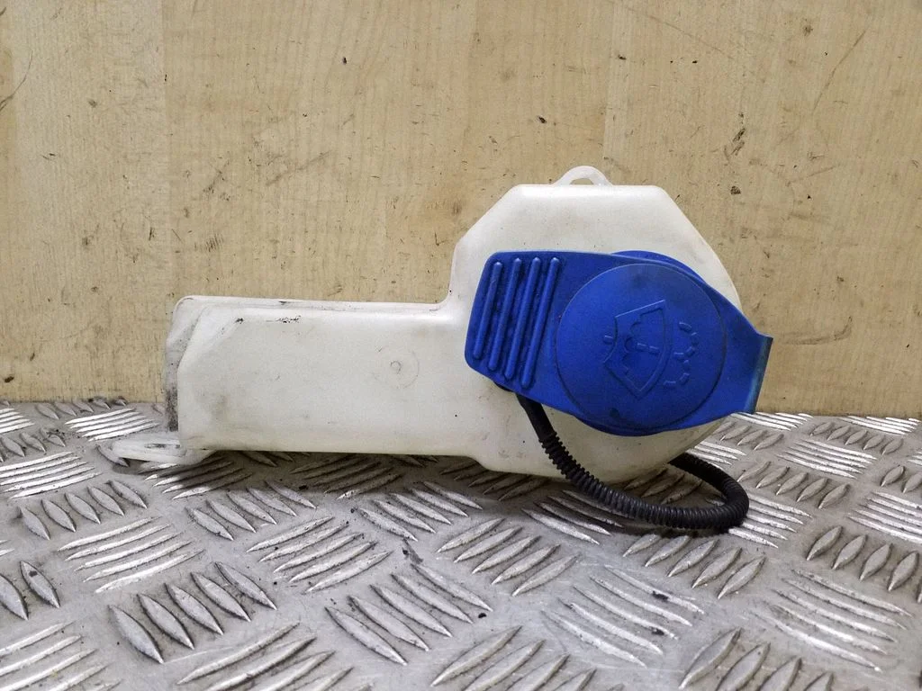 Windshield washer fluid reservoir/tank 8E0955451AP